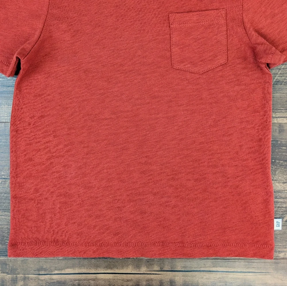 GAP tee shirt